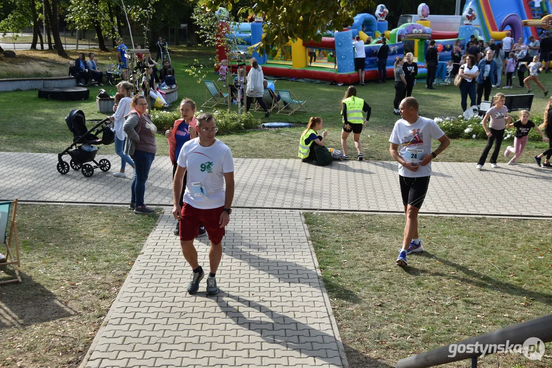 Ponad 100 zawodników na starcie. II Rodzinny Festiwal Biegowy w Gostyniu