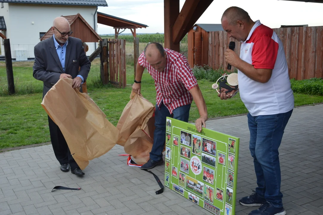 Awdaniec Pakosław 20-lecie istnienia świętował w Zagrodzie Pszczółki Przyjaciółki w Katarzynowie