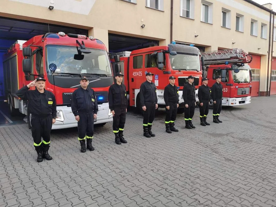 Strażacy z Krotoszyna oddają hołd zmarłemu koledze