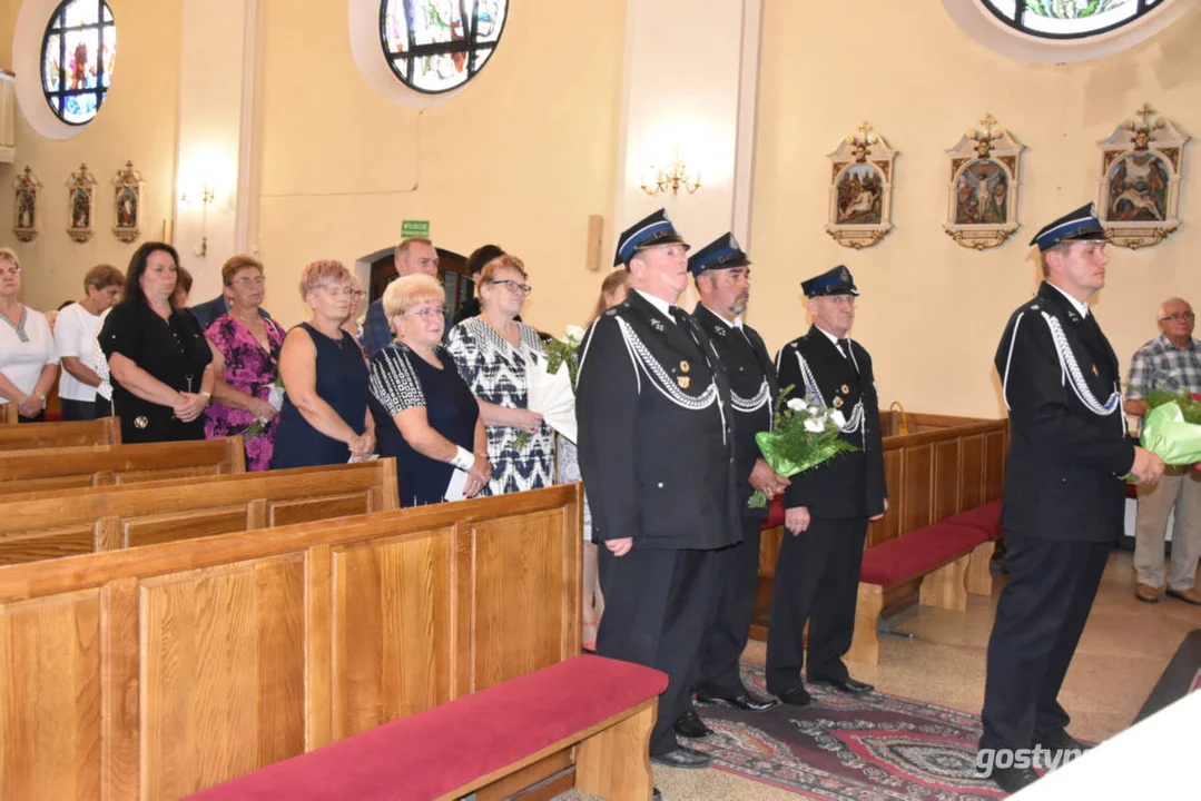 Pożegnanie proboszcza ks. Artura Michalaka w parafii pw. Świętej Trójcy w Zimnowodzie