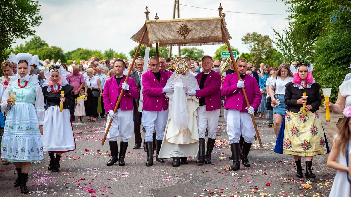 Procesja Bożego Ciała w Domachowie