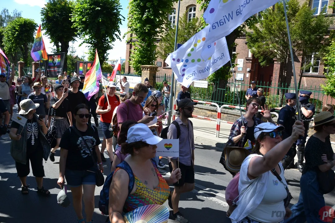 Marsz Równości i kontrmanifestacje w Rawiczu