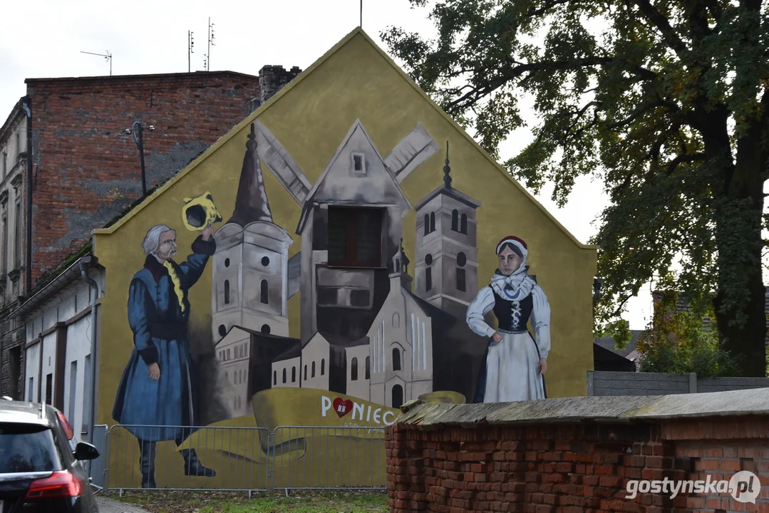 Nowy mural przy kościele Chrystusa Króla w Poniecu