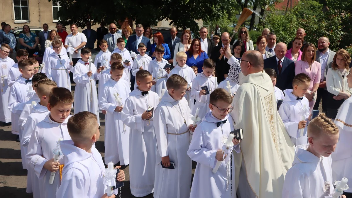 Pierwsza Komunia Święta w Bojanowie (ZDJĘCIA) - Zdjęcie główne