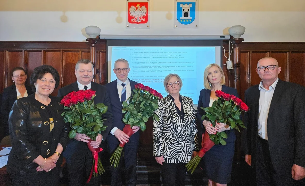 Absolutorium dla burmistrza Arkadiusza Ptaka i pożegnanie z radnymi [ZDJĘCIA] - Zdjęcie główne