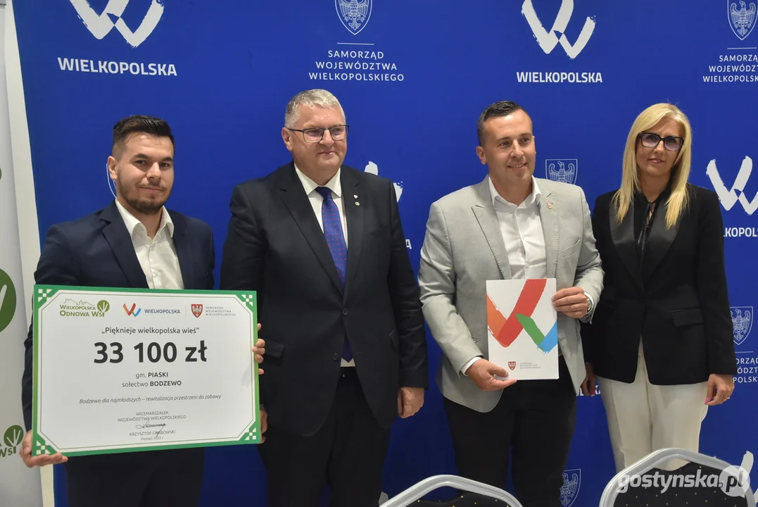 Wręczenie dofinansowań w ramach XV edycji konkursu "Pięknieje wielkopolska wieś" w Pępowie