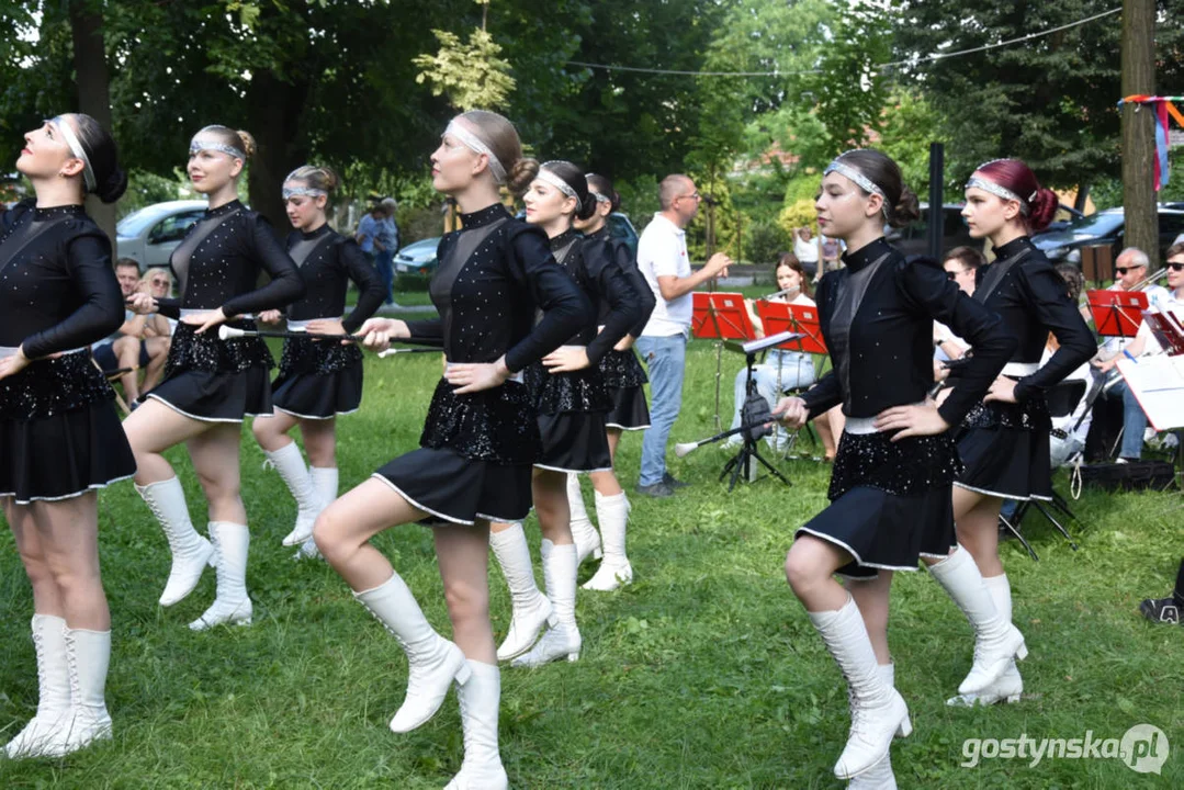 Fontanna pełna radości czyli rodzinny festyn w boreckim parku z okazji obchodów Dni Borku Wlkp.