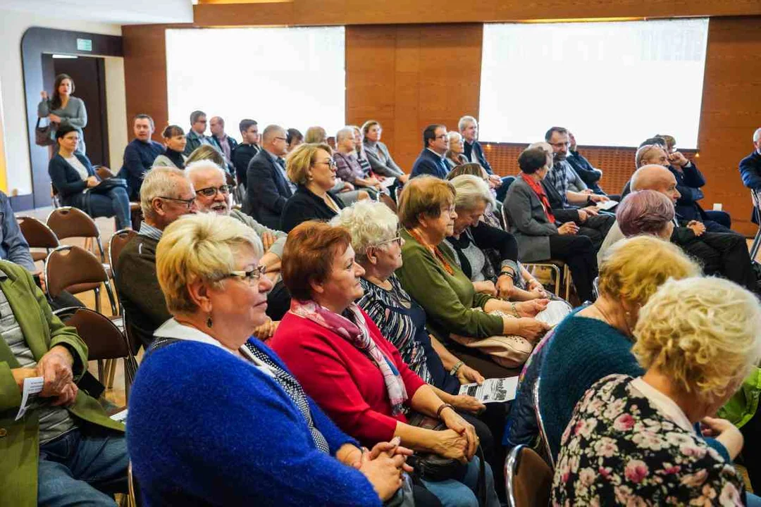 Konferencja naukowa w Nowym Mieście - Zdjęcie główne