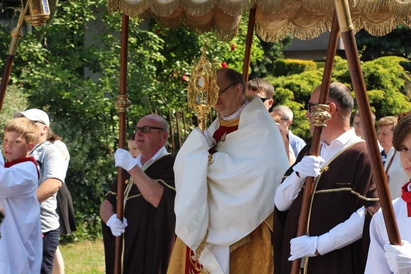 Procesja Bożego Ciała w parafii Św. Floriana