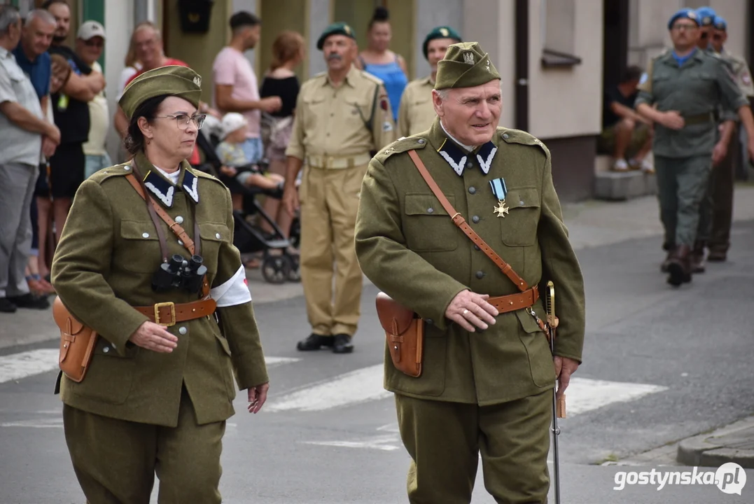 Operacja Poniec 2024 - parada rekonstruktorów i detektorystów