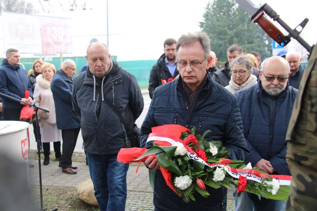 Uczcili Żołnierzy Wyklętych na mszy św. i przy pomniku w Jarocinie