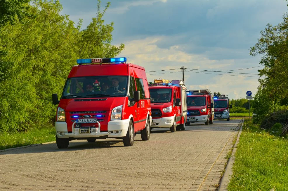 Obchody Dnia Strażaka w gminie Jaraczewo z przejazdem wozów bojowych [ZDJĘCIA] - Zdjęcie główne