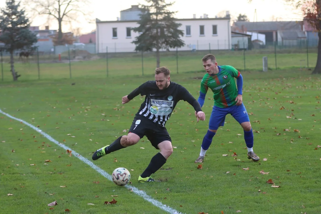 Pelikan Dębno Polskie - Dąbroczanka Pępowo 1:3