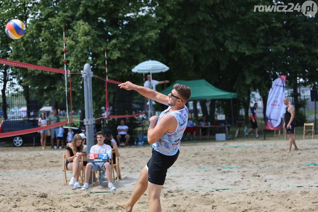 Turniej siatkówki plażowej w Jutrosinie