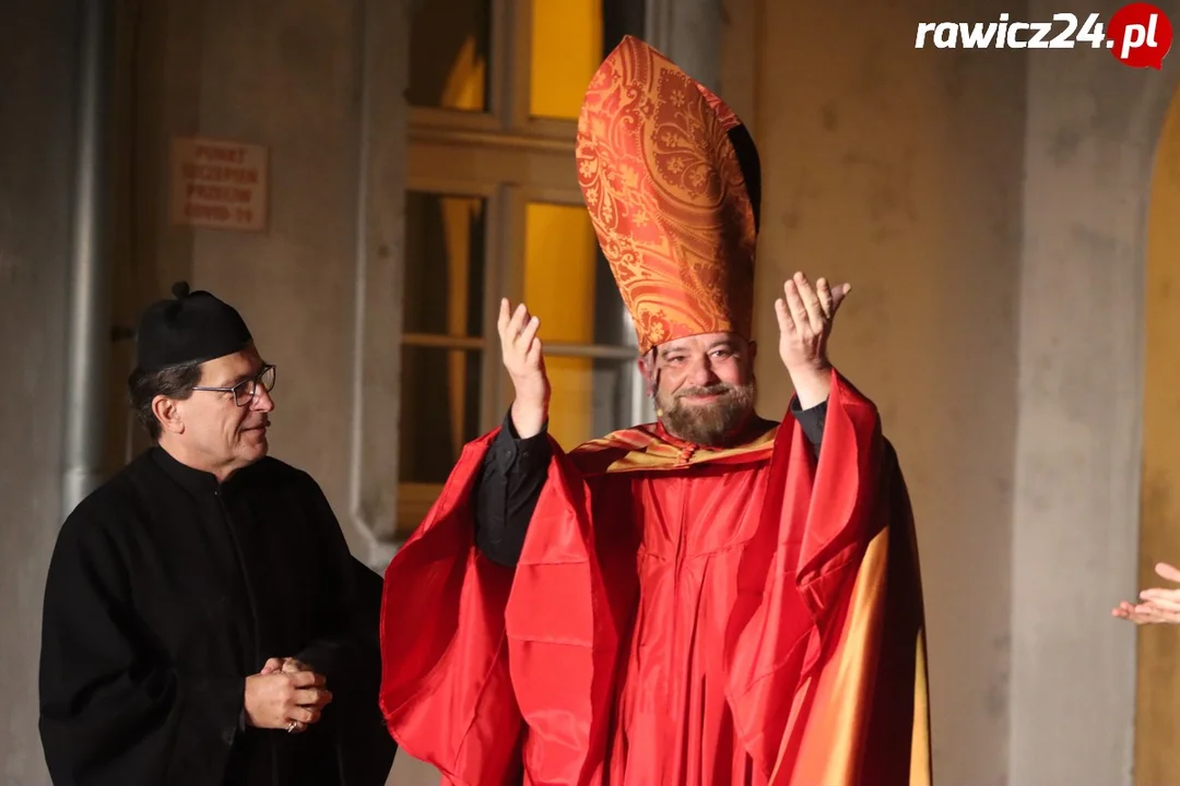 Koncert Gosi Andrzejewicz i spektakl w Sarnowie