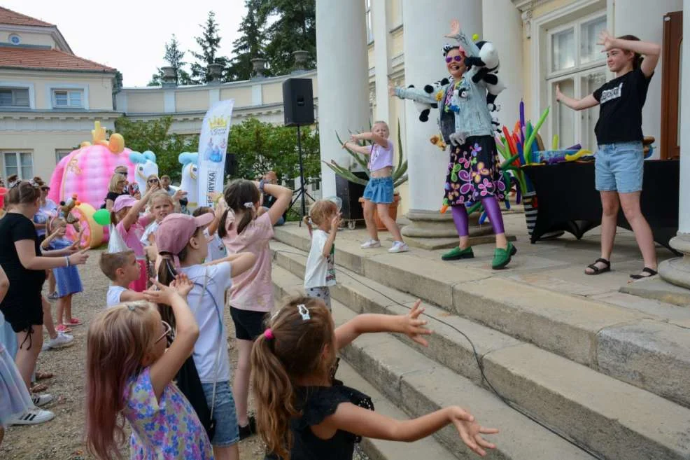 Bajkowy festyn w  Śmiełowie