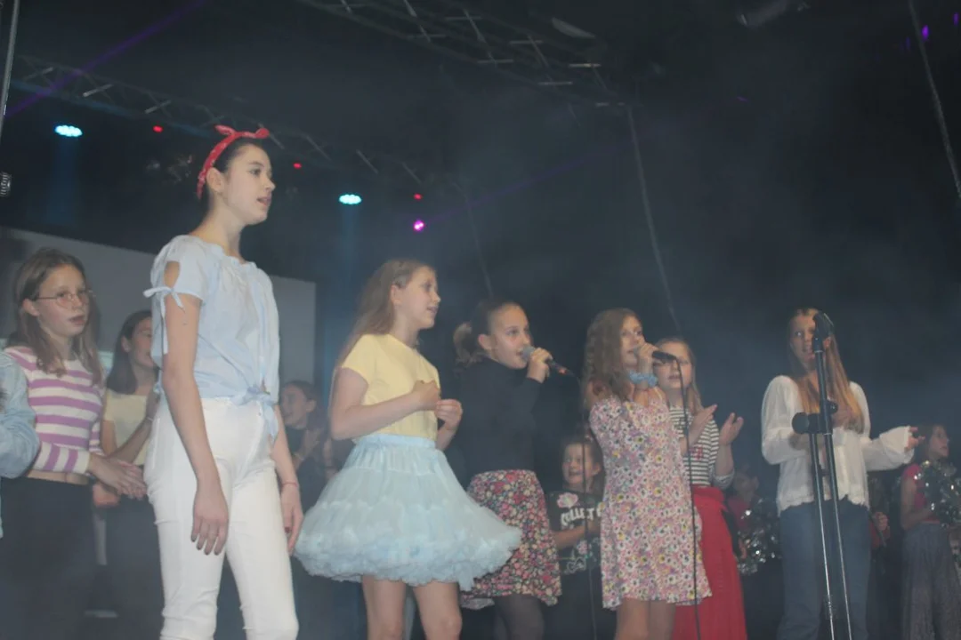 Koncert charytatywny dla Kariny Antczak z kiermaszem ciast