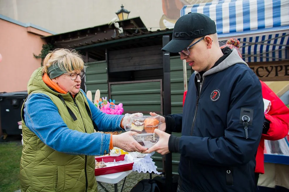 Niedzielna zbiórka na „Ogród Marzeń”. Na Jarmarku Wielkanocnym w Jarocinie