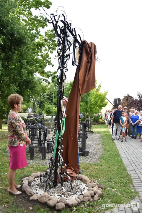 Odsłonięcie szyldu parku im. Adama Mickiewicza w Borku Wlkp.