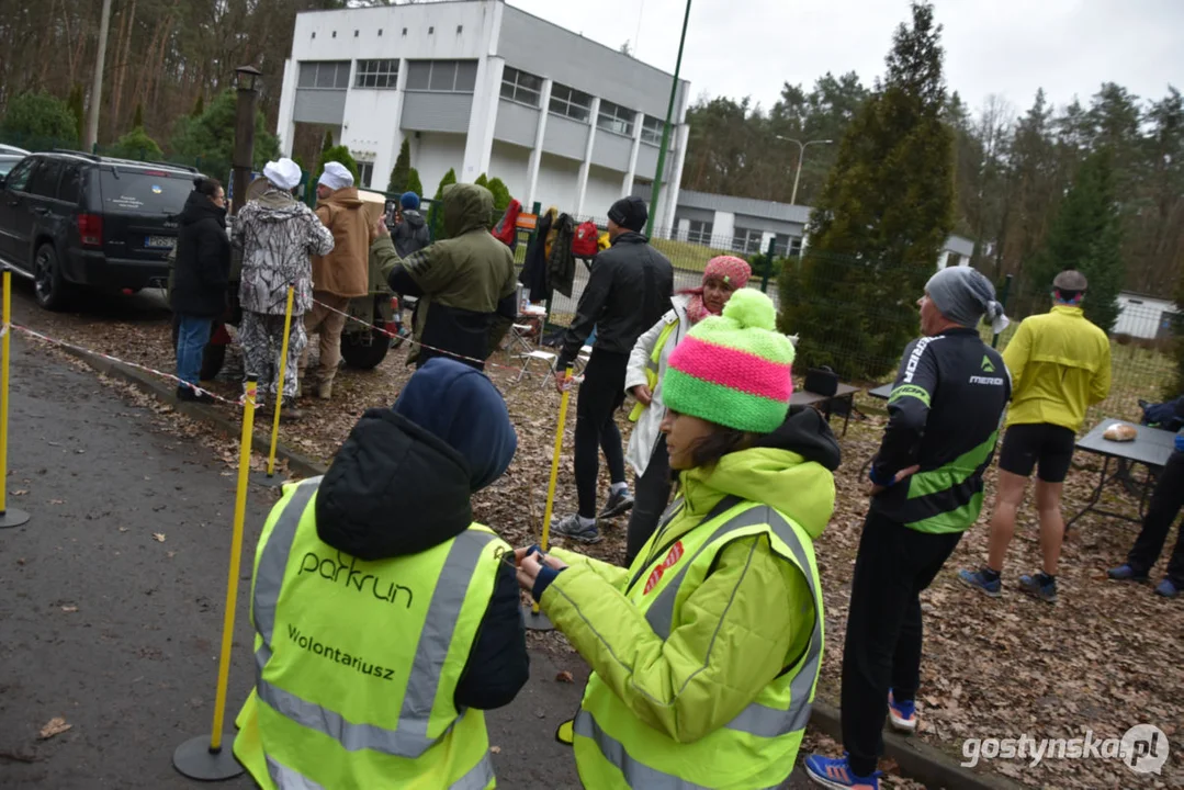 Biegająco zagrali dla WOŚP - Parkrun Gostyń i Grupa Nieprzemakalni Gostyń razem na trasie