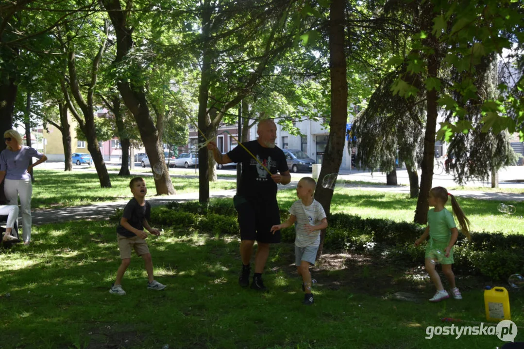 Lokalni Wy-Twórcy w akcji - na kilka godzin do życia przywrócili planty w Gostyniu