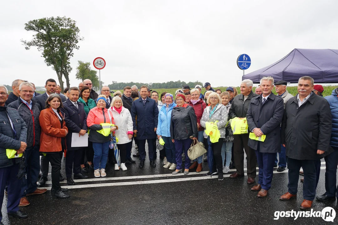 Nowa droga z Pępowa do Siedlca już otwarta