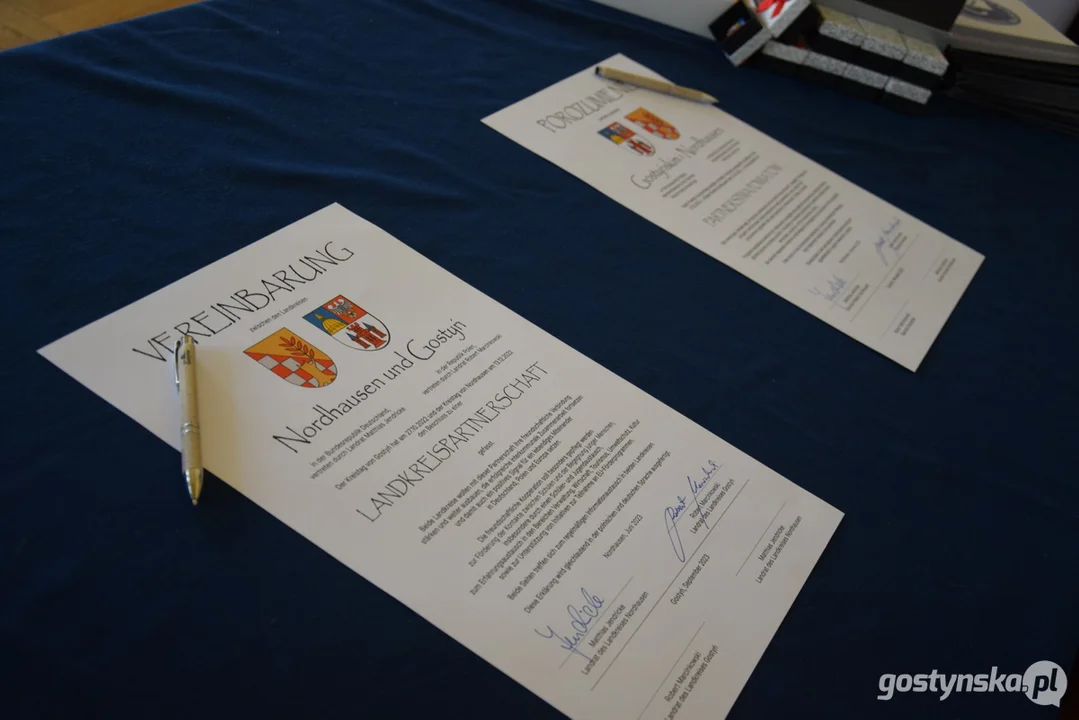 Podpisanie umowy partnerskiej między powiatem gostyńskim a powiatem Nordhausen w Niemczech