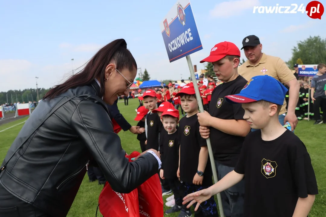 Dziecięce Drużyny Pożarnicze na zawodach w Miejskiej GórceDziecięce Drużyny Pożarnicze na zawodach w Miejskiej Górce