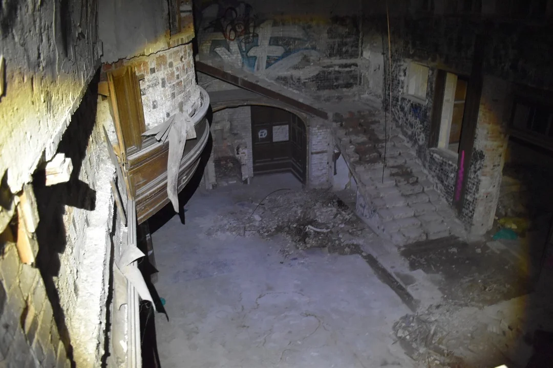 "Urbex Po Naszemu" w wykonaniu Sylwii i Mateusza