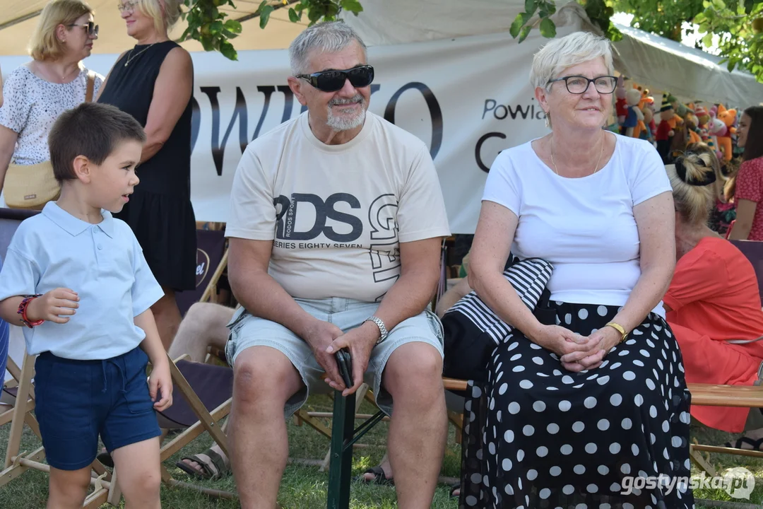 Festyn w ogrodach klasztornych podczas dożynek powiatowych na Świętej Górze 2025