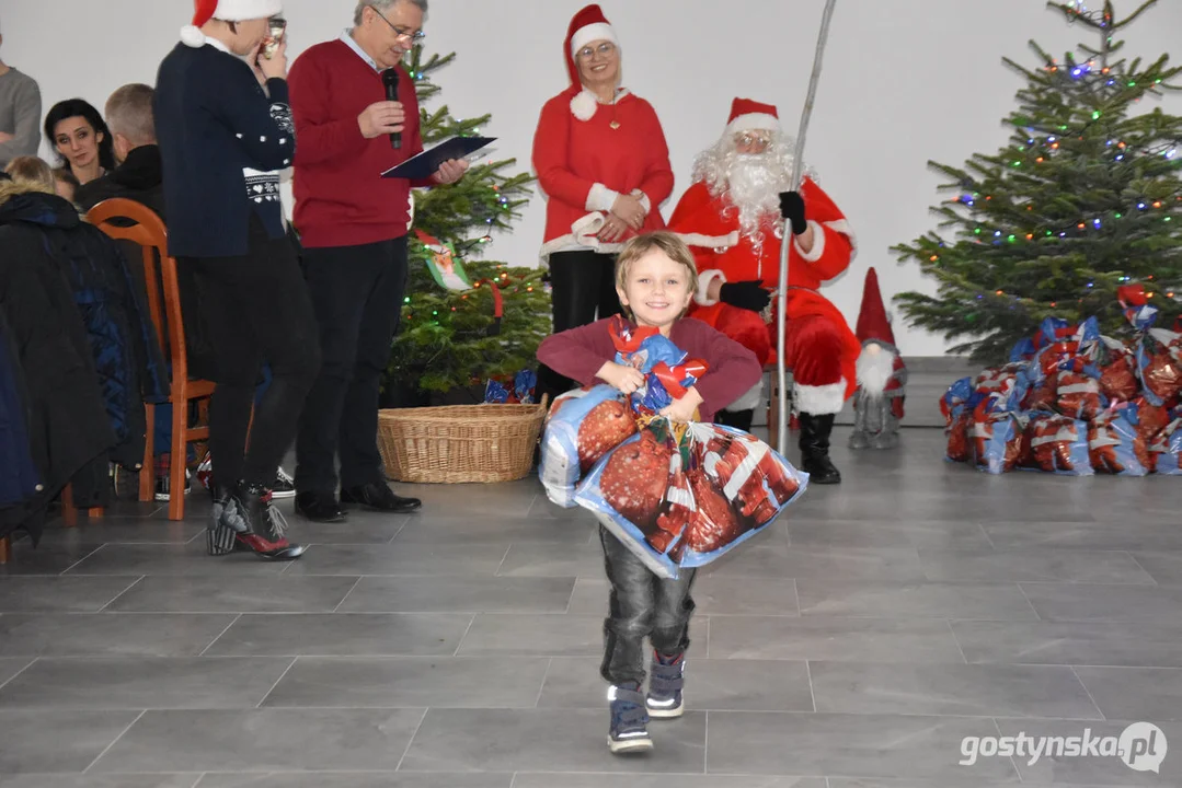 Święty Mikołaj odwiedził dzieci w Brzeziu