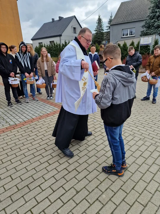 Święcenie potraw w Lutogniewie, Dzierżanowie, Bożacinie i Wróżewach