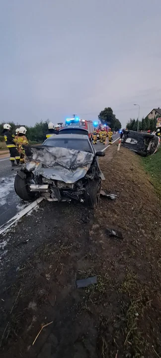 W Gizałkach zderzyły się dwa auta