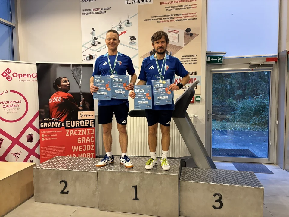 Sukcesy zawodników UKS Komorzanka na II Turnieju Poznań Open w tenisie stołowym