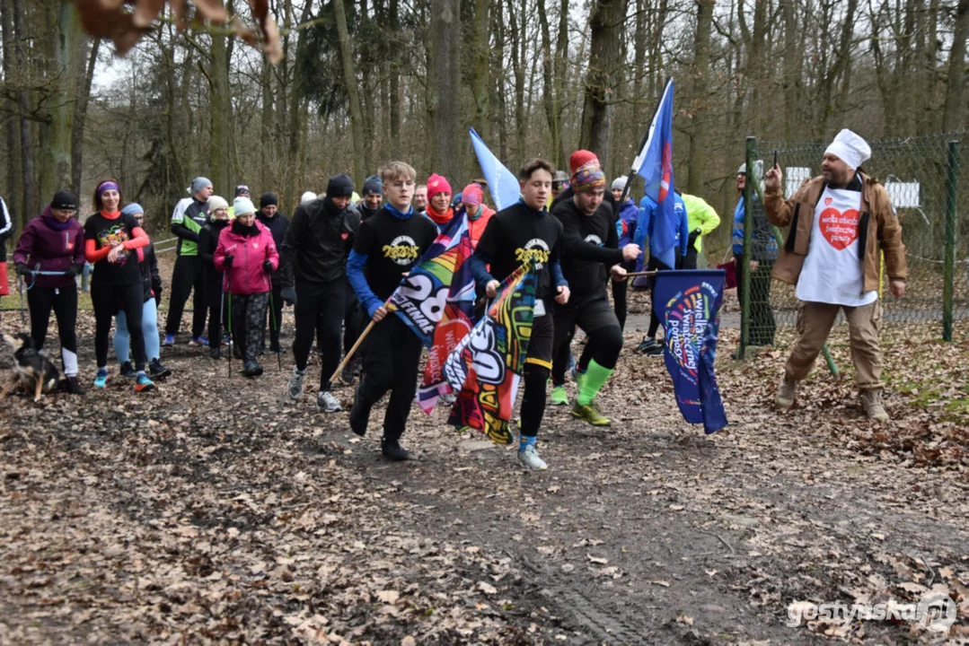 Biegająco zagrali dla WOŚP - Parkrun Gostyń i Grupa Nieprzemakalni Gostyń razem na trasie