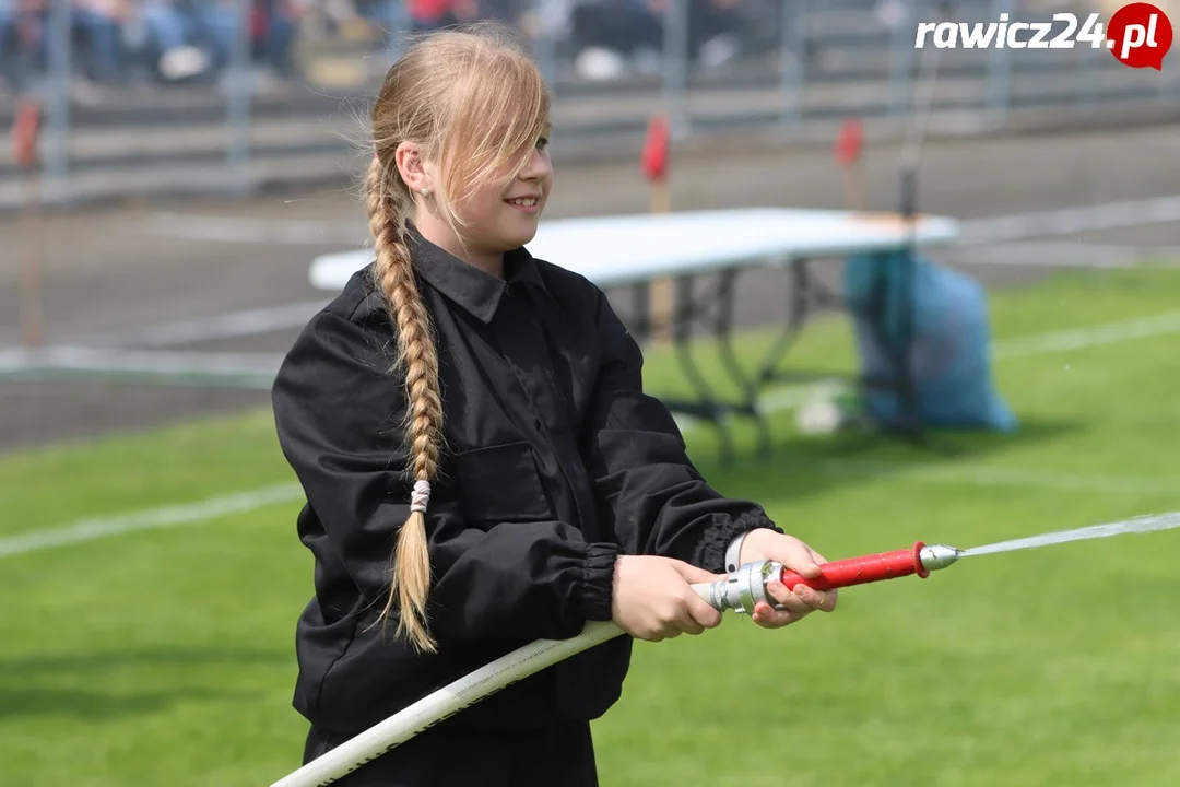 Dziecięce Drużyny Pożarnicze na zawodach w Miejskiej GórceDziecięce Drużyny Pożarnicze na zawodach w Miejskiej Górce