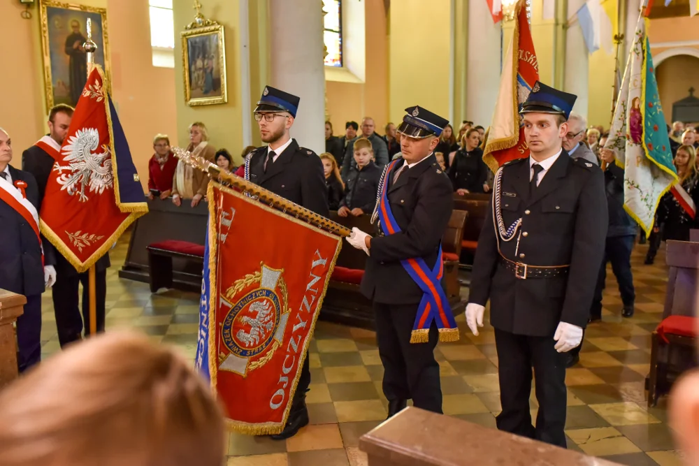 Sulmierzyce. Obchody Narodowego Dnia Niepodległości i promocja książki