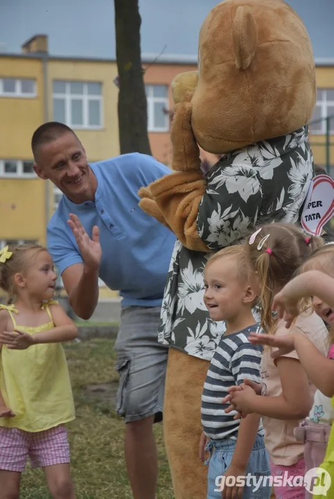 Akcja #TataTeżCzyta2025 na Dzień Ojca w KROB_KULT