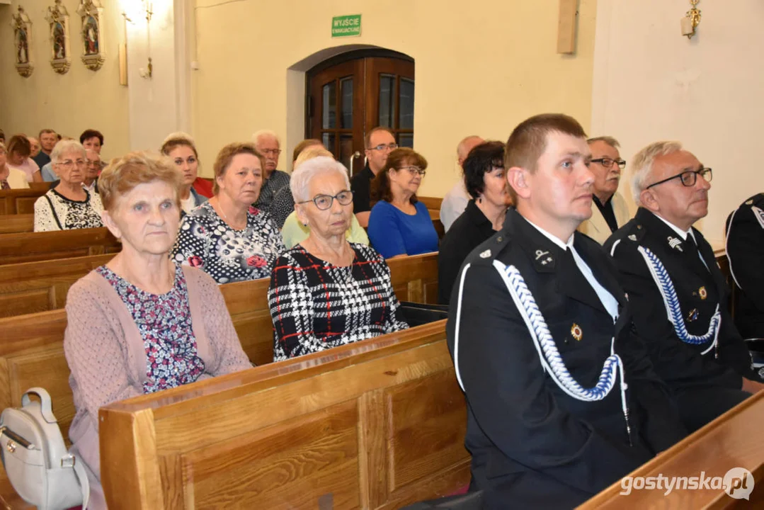 Pożegnanie proboszcza ks. Artura Michalaka w parafii pw. Świętej Trójcy w Zimnowodzie