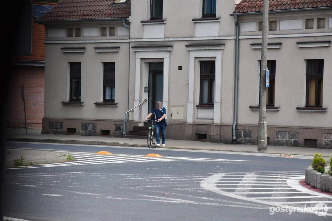 Plac Karola Marcinkowskiego w Gostyniu niebezpieczny dla rowerzystów