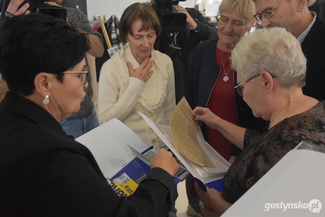 Przekazanie listu pożegnalnego rodzinie Józefa Jankowiaka z Pępowa straconego przez nazistów w Niemczech w 1943 roku
