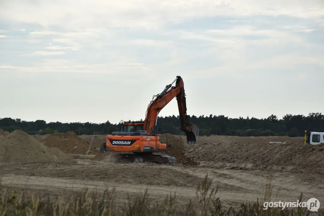 Trwają prace przy obwodnicy DK12 dla Gostynia. Co się dzieje na placu budowy?