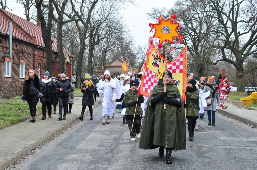 Orszak Trzech Króli w Żerkowie 2024 zdjęcia