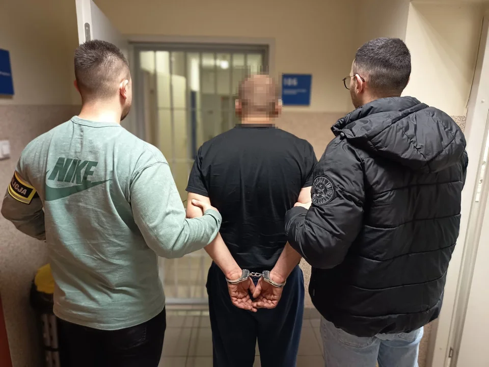 Policjanci zatrzymali mężczyznę podejrzewanego o serię kradzieży przewodów napowietrznych linii telekomunikacyjnych