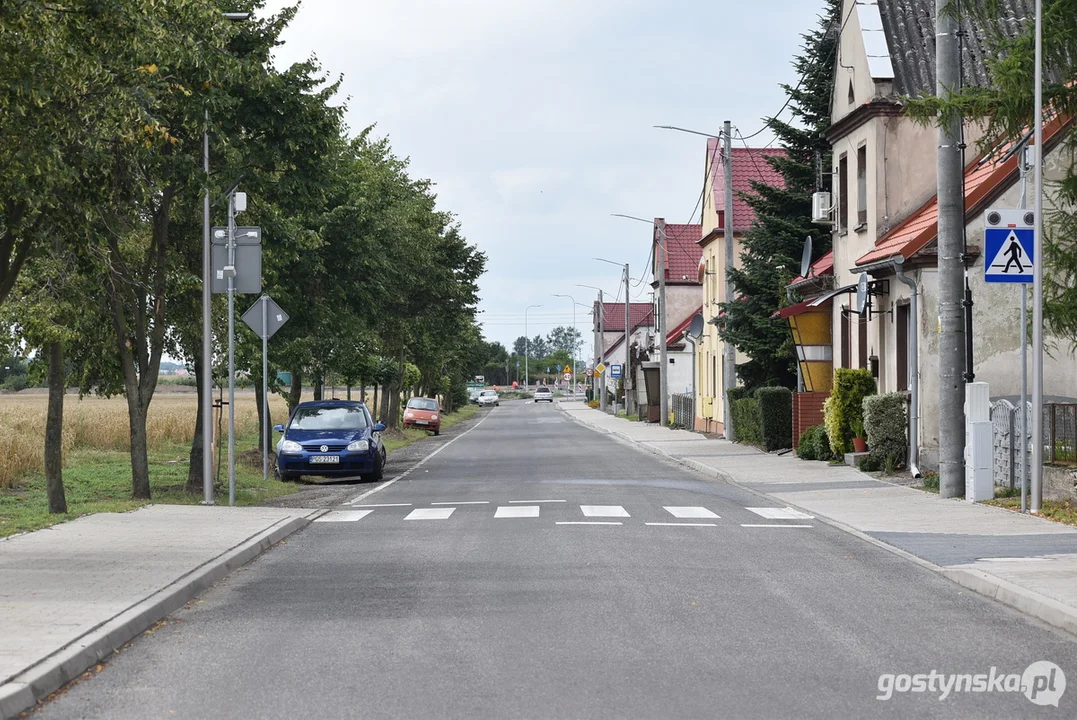 Otwarcie ulicy Drzęczewskiej w Piaskach i nowej świetlicy wiejskiej w Drzęczewie Drugim