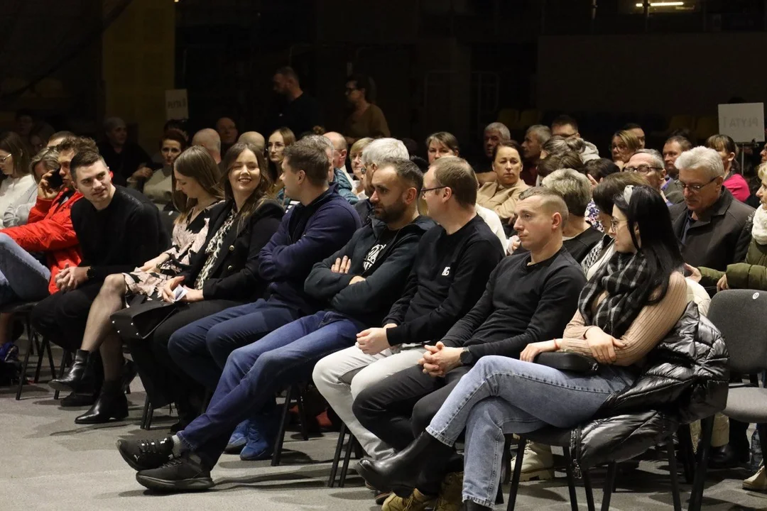 Kabaret "Smile" rozbawił pleszewską publiczność - Zdjęcie główne