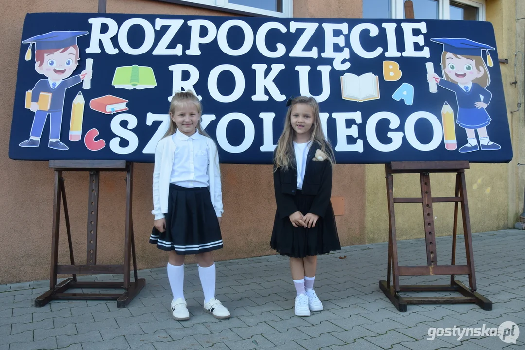 Rozpoczęcie roku szkolnego 2025/2025 w szkole podstawowej w Krobi
