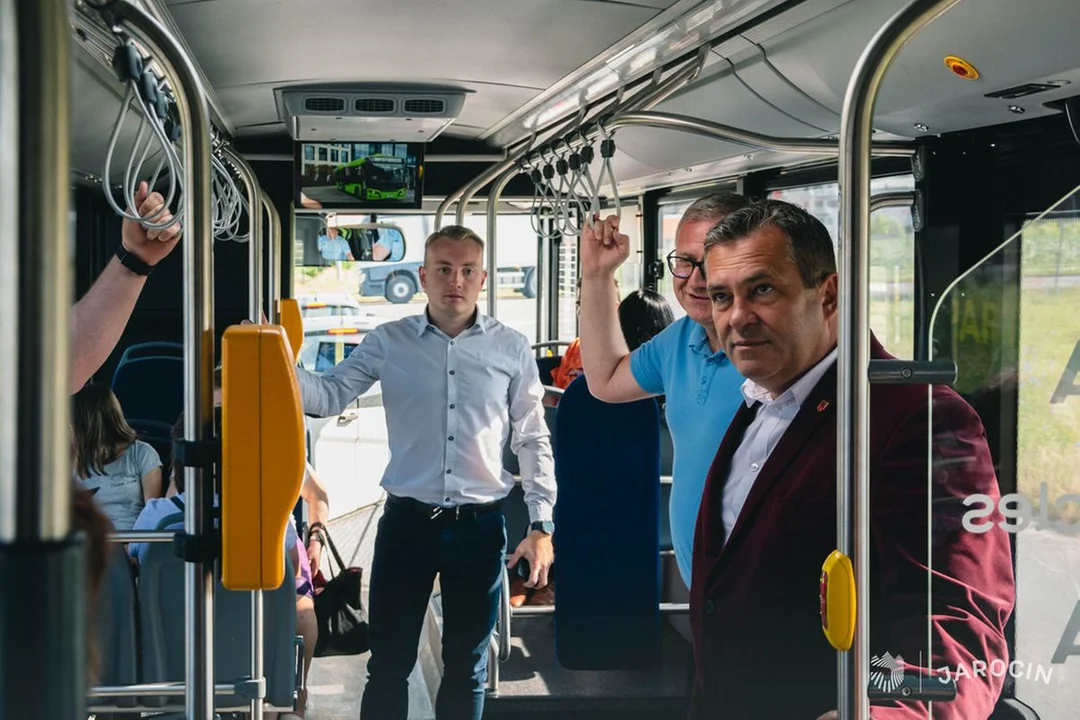 Gmina Jarocin testuje nowy autobus elektryczny