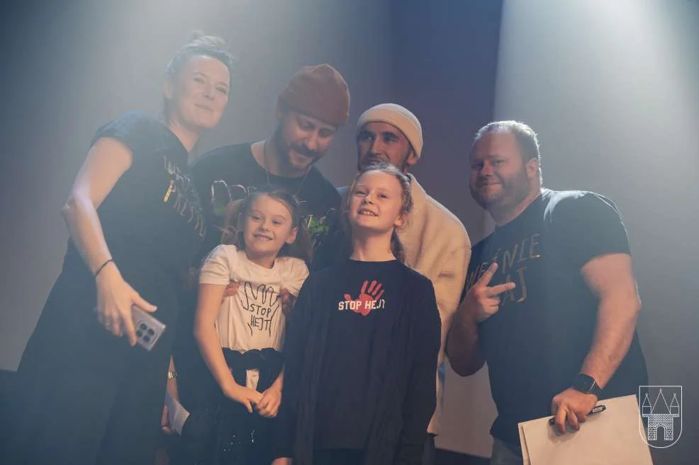 To był nie tylko koncert. Duet Alien x Majtis w Jarocinie [ZDJĘCIA] - Zdjęcie główne