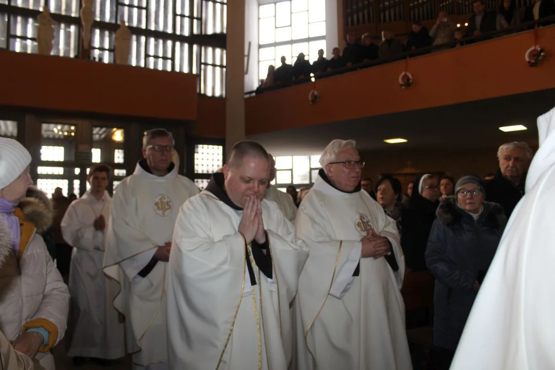 Franciszkanie w Jarocinie rozpoczęli świętowanie 90-lecia z biskupem kaliskim